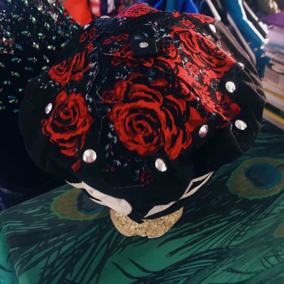 Customed Rock N Rose Hat main image 8